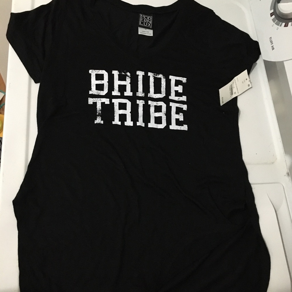Modernlux “bride tribe” tee. XS. NWT